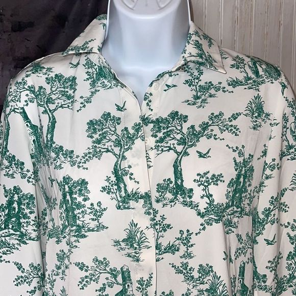 : green button up - Picture 6 of 12
